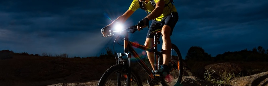 Cycling Safely in the Dark: Essential Tips for Night Riders