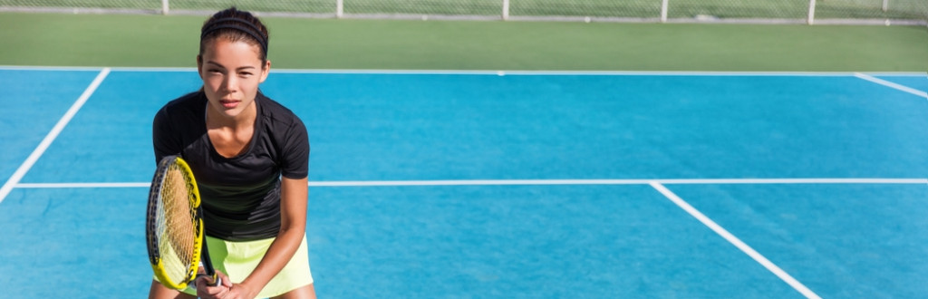 Woman playing tennis 